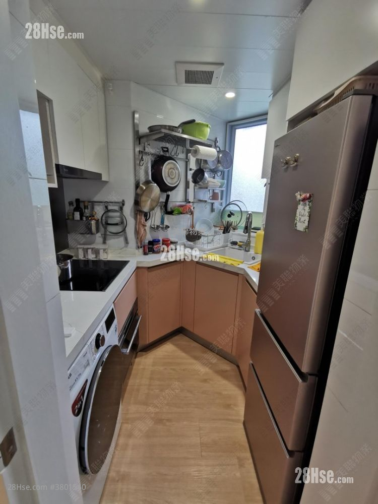 Festival City Sell 3 Bedrooms , 2 Bathrooms 741 ft²