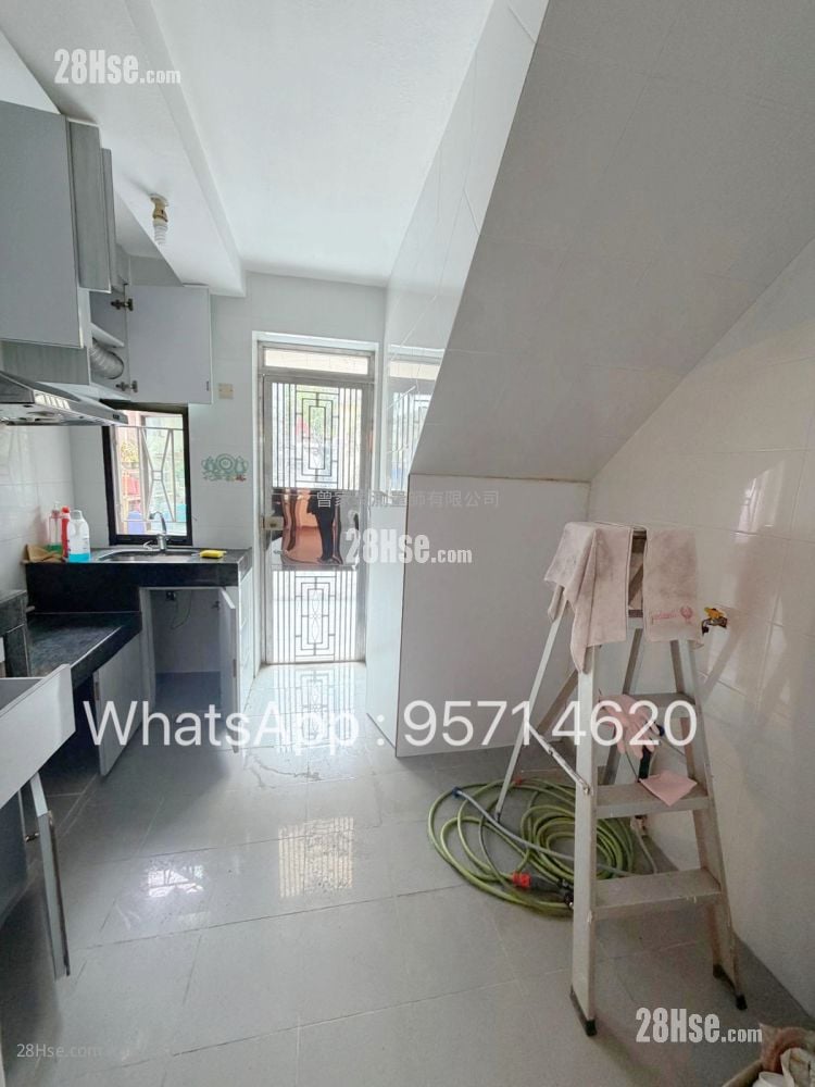 村屋 租盤 2 房 550 平方呎