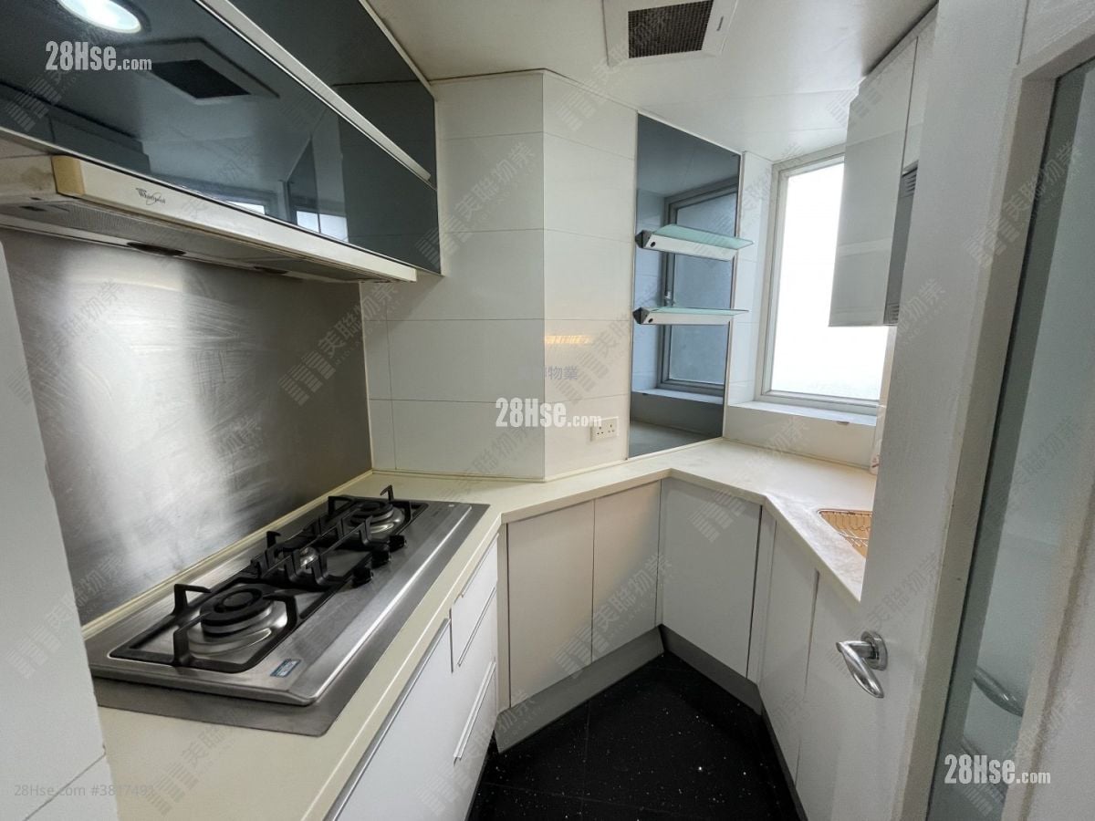 Festival City Sell 3 Bedrooms , 2 Bathrooms 742 ft²