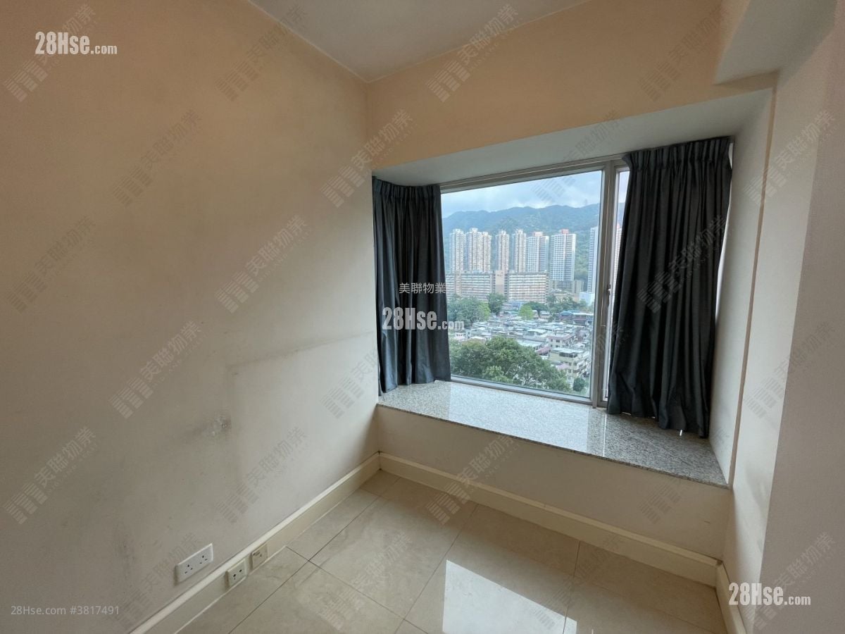 Festival City Sell 3 Bedrooms , 2 Bathrooms 742 ft²