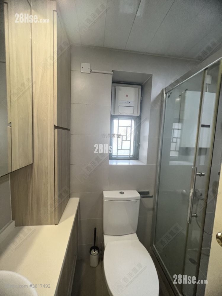 Island Harbourview Sell 3 Bedrooms 647 ft²