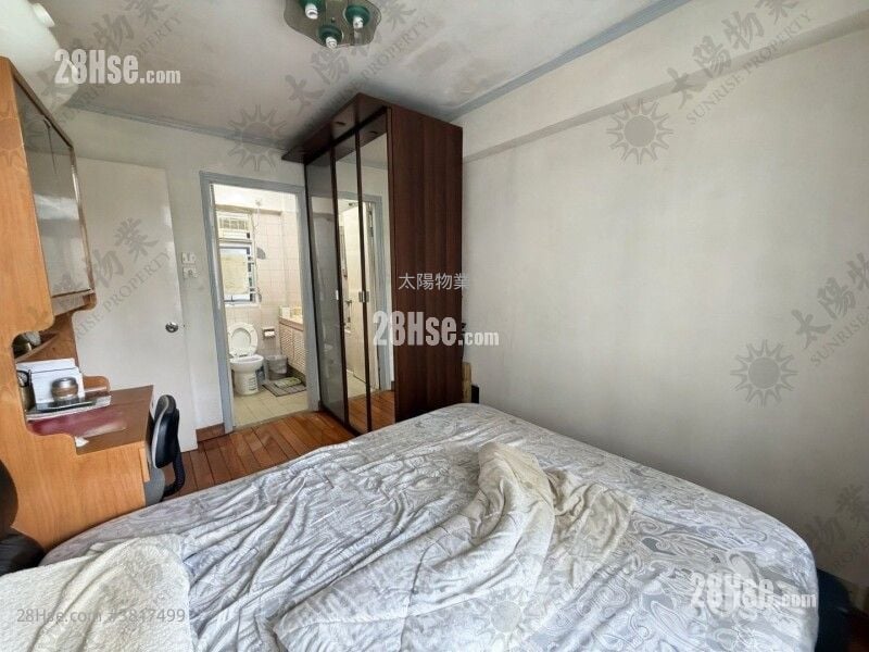 Whampoa Garden Sell 3 Bedrooms 729 ft²