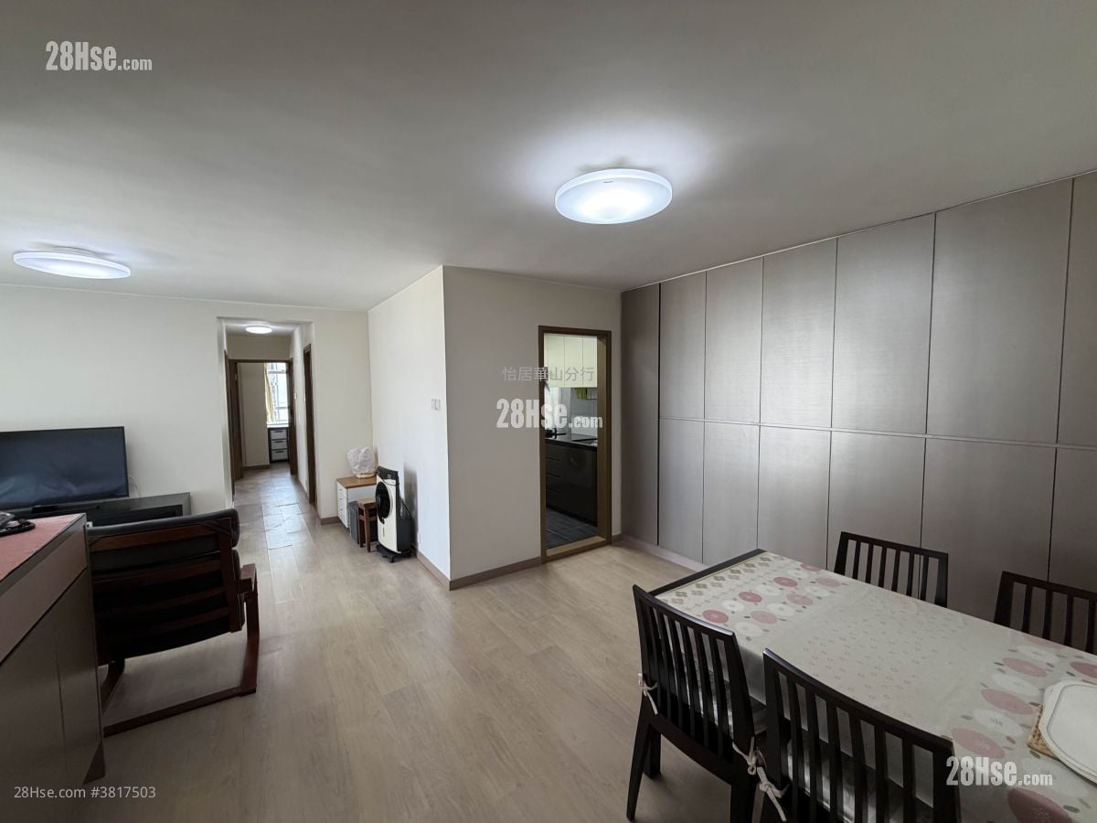 太古城 售盤 3 房 , 2 浴室 708 平方呎