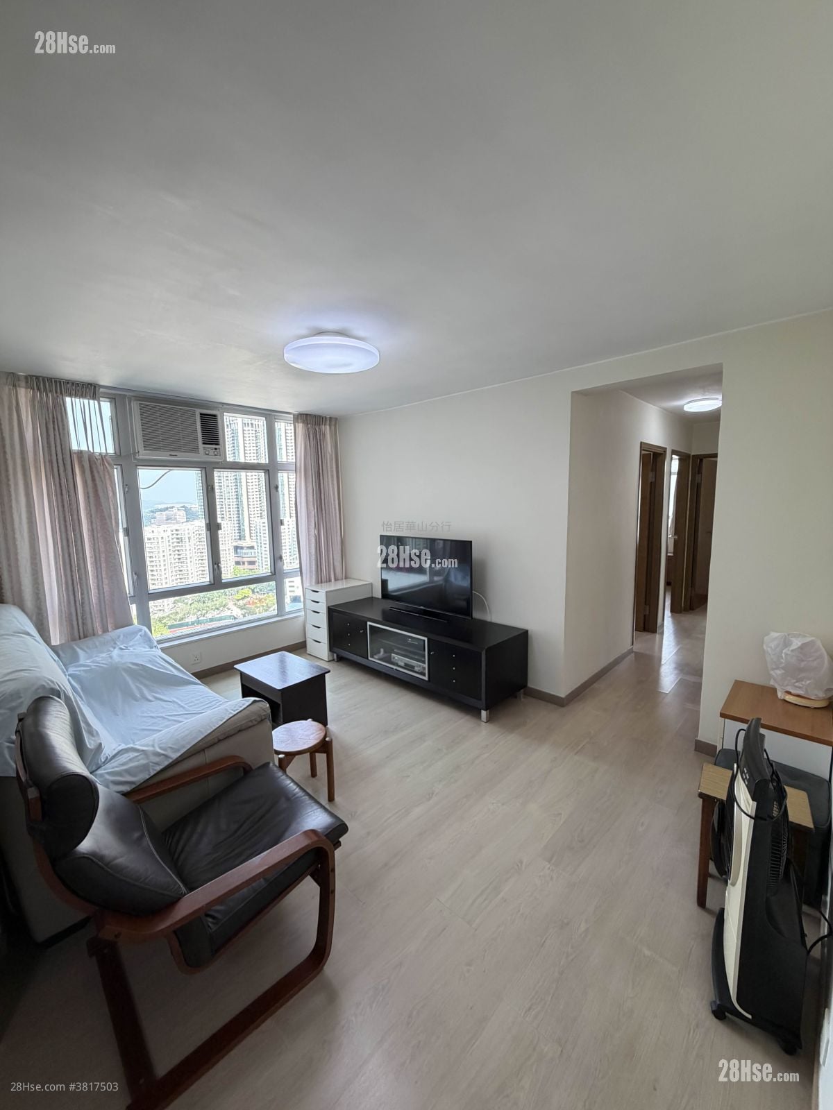 太古城 售盤 3 房 , 2 浴室 708 平方呎