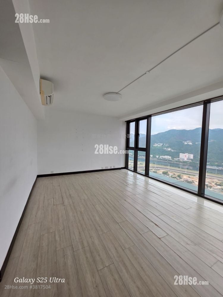 Royal Ascot Rental 3 Bathrooms 2,478 ft²