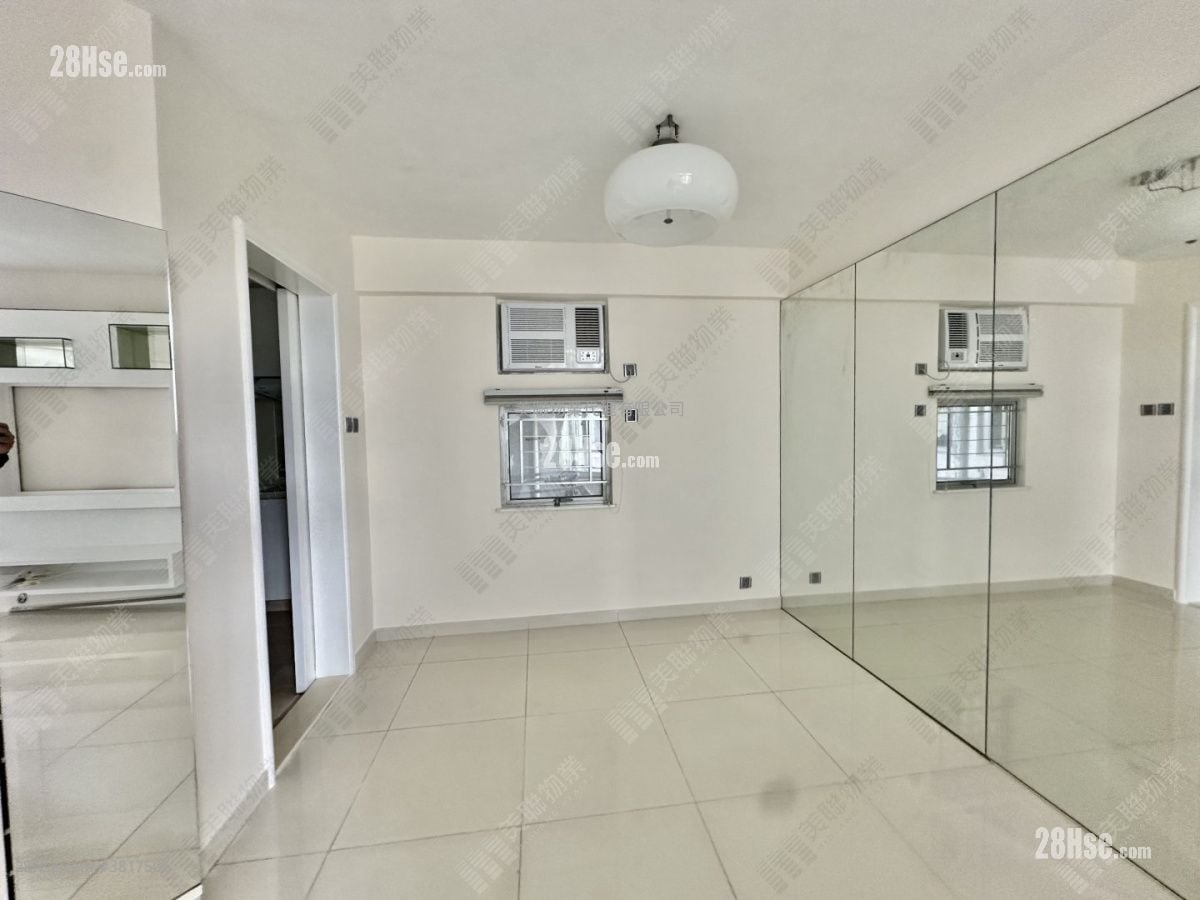 Laguna City Sell 3 Bedrooms 687 ft²