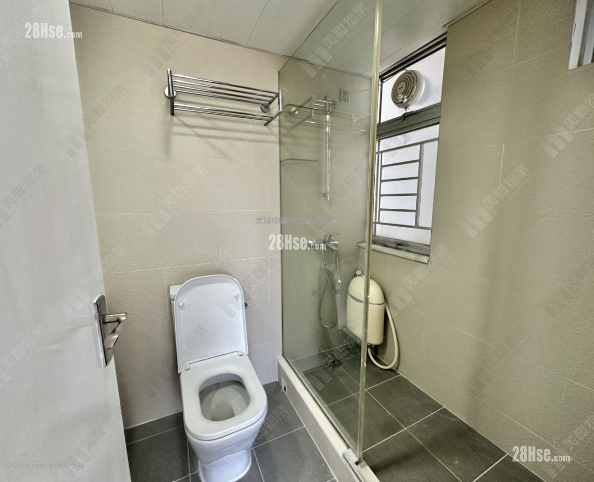 Laguna City Sell 3 Bedrooms 687 ft²