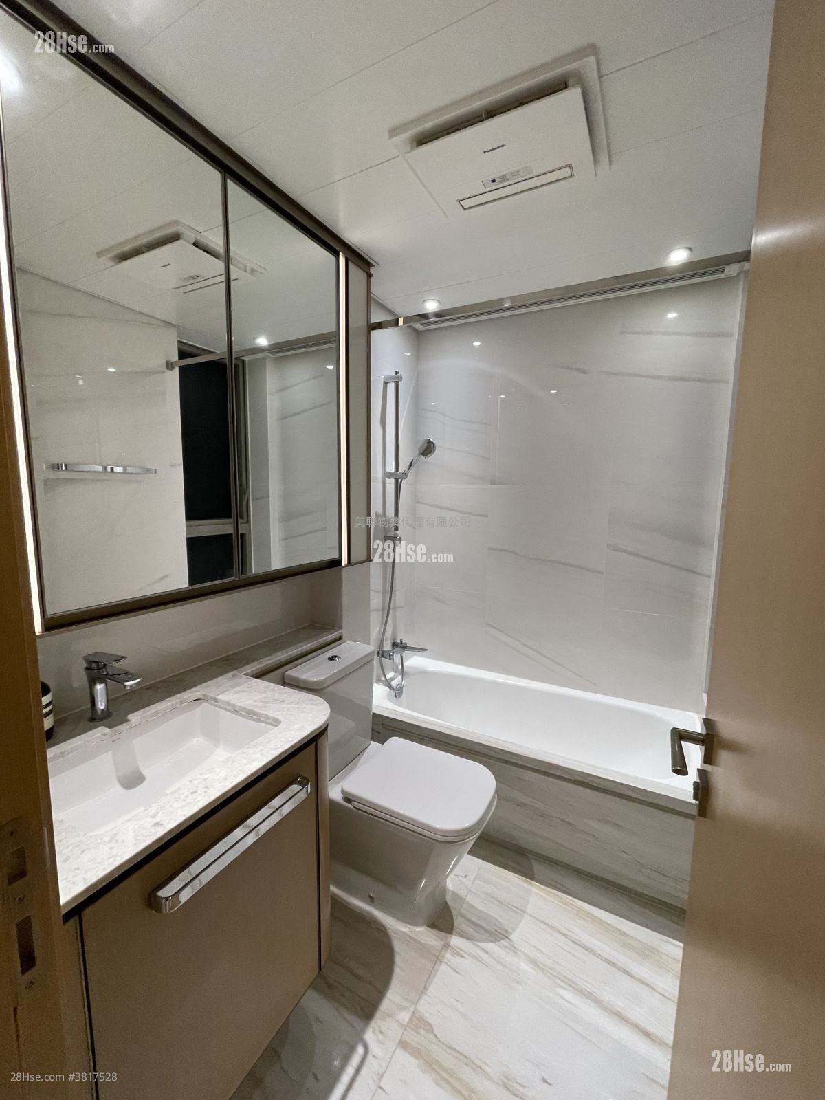 Marini 租盤 3 房 , 1 浴室 598 平方呎