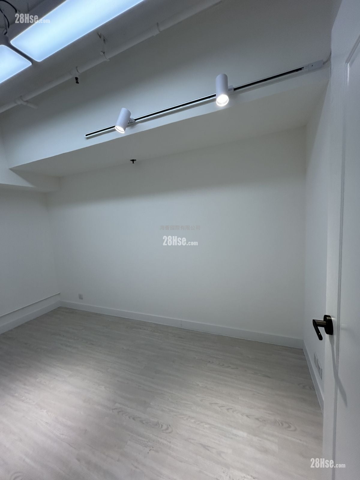 長城工廠大廈 租盤