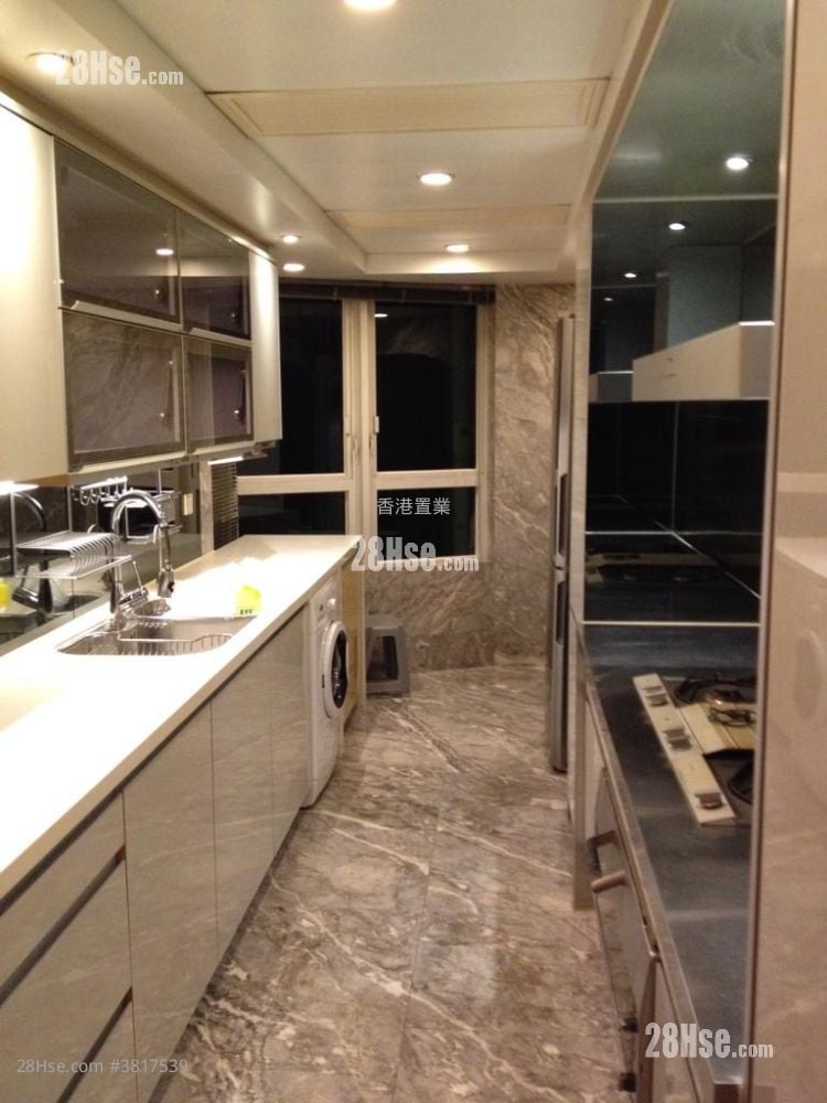 Harbour Green Sell 4 Bedrooms , 4 Bathrooms 1,689 ft²