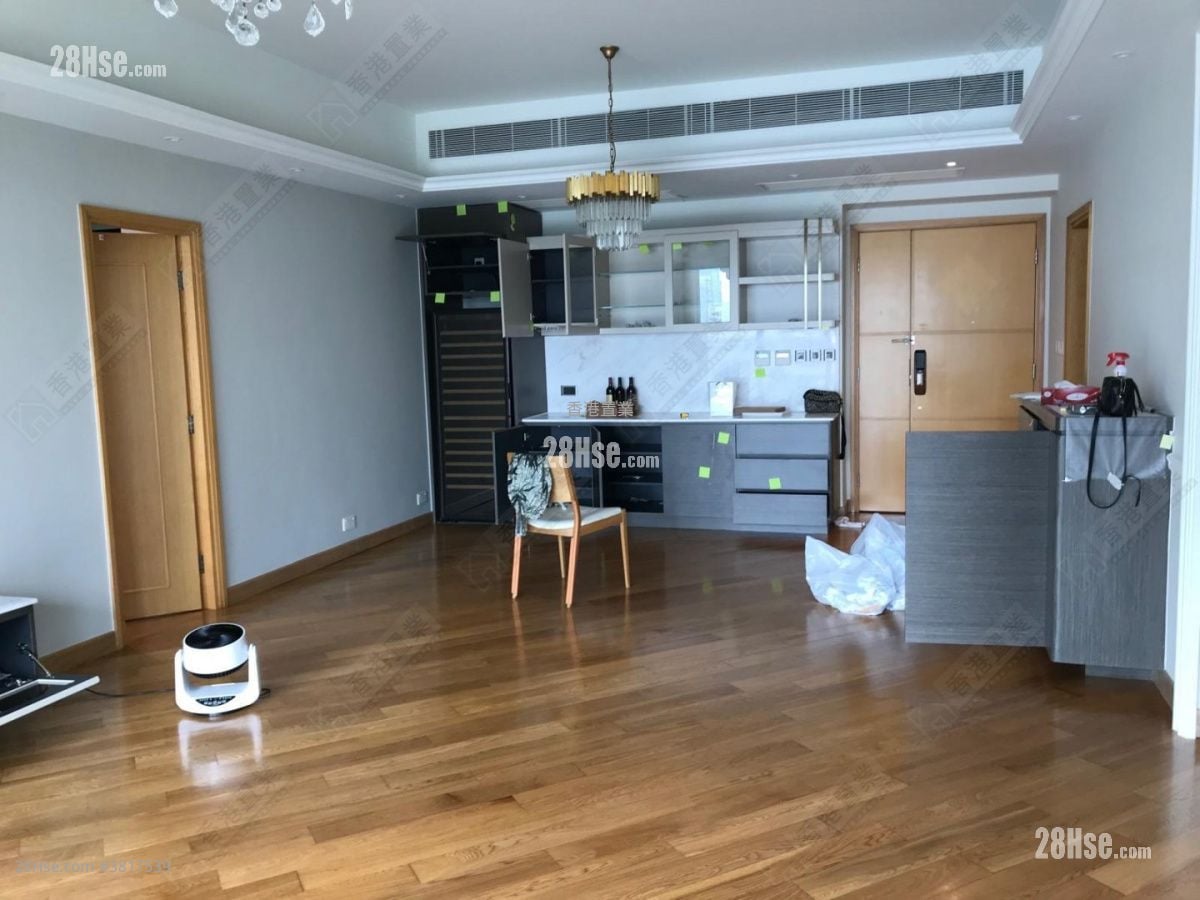 Harbour Green Sell 4 Bedrooms , 4 Bathrooms 1,689 ft²