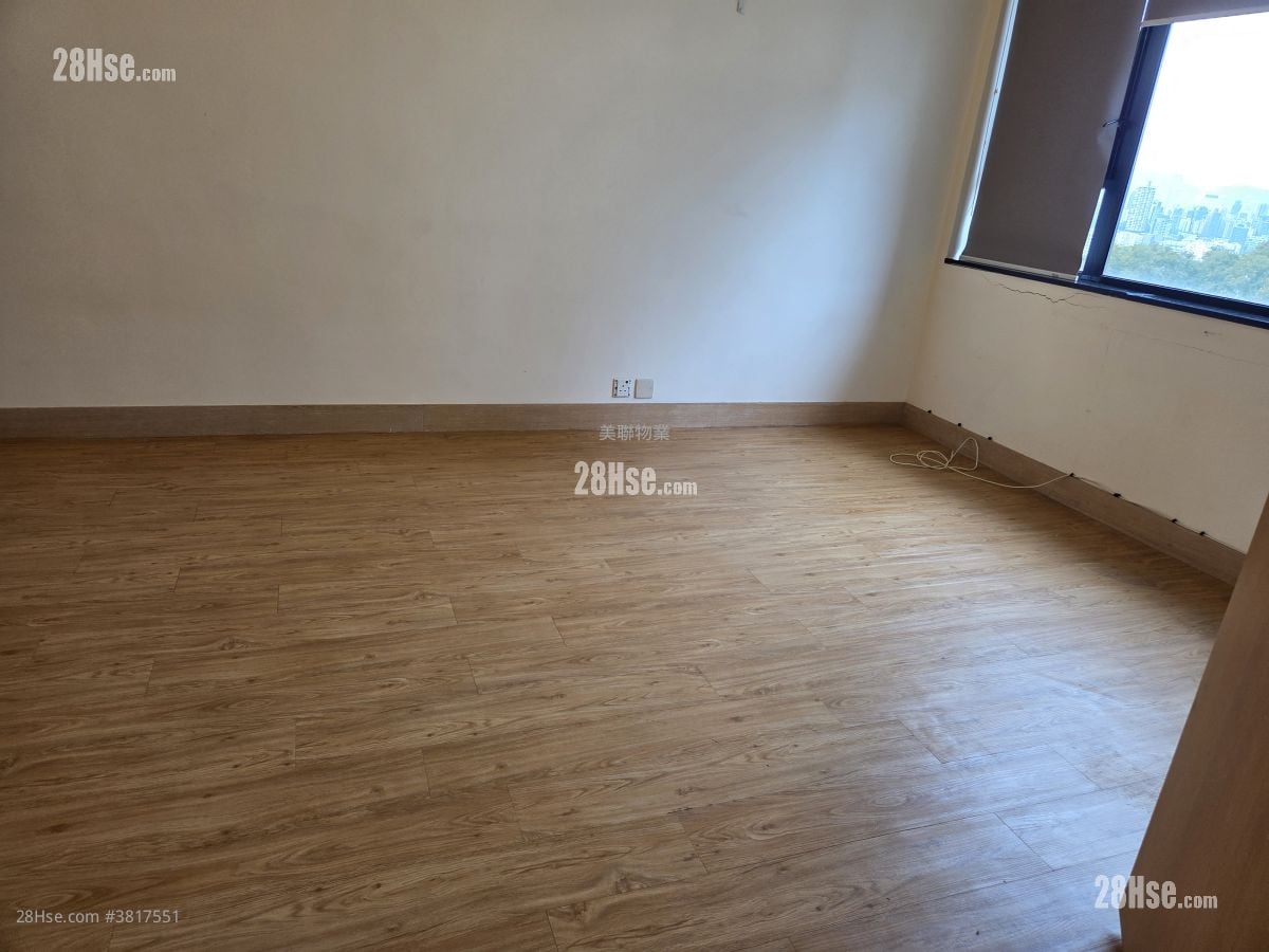 愚园 售盘 4 房 , 4 浴室 2,135 平方尺