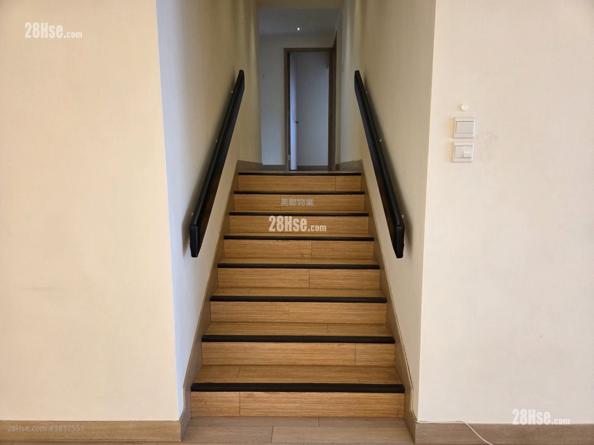 愚园 售盘 4 房 , 4 浴室 2,135 平方尺