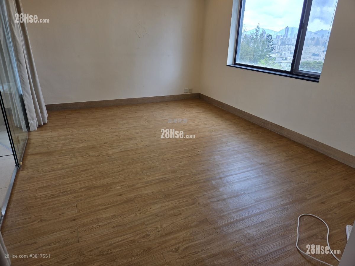 愚园 售盘 4 房 , 4 浴室 2,135 平方尺