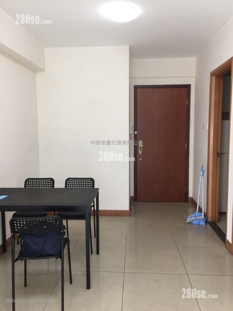 君傲湾 售盘 2 房 438 平方尺