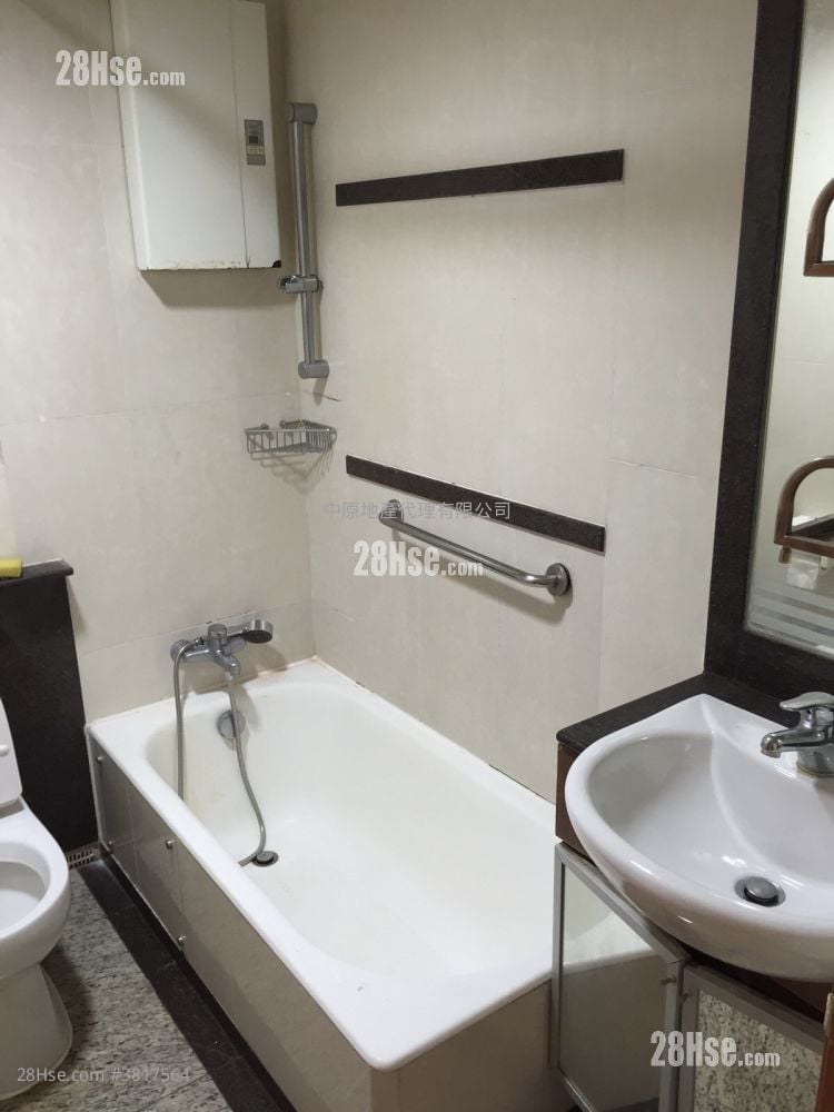 君傲湾 售盘 2 房 438 平方尺