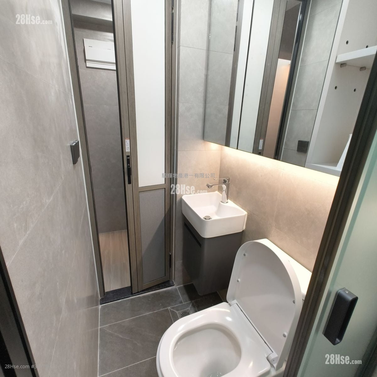 皆兴大厦 租盘 1 房 , 1 浴室 180 平方尺