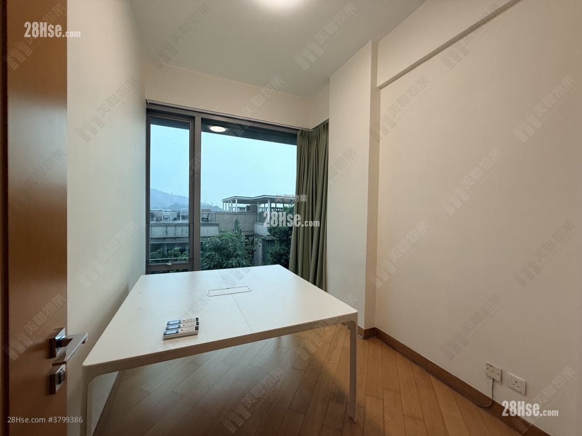 bedroom 2: The Vineyard Rental 3 Bedrooms , 4 Bathrooms 1,569 ft²