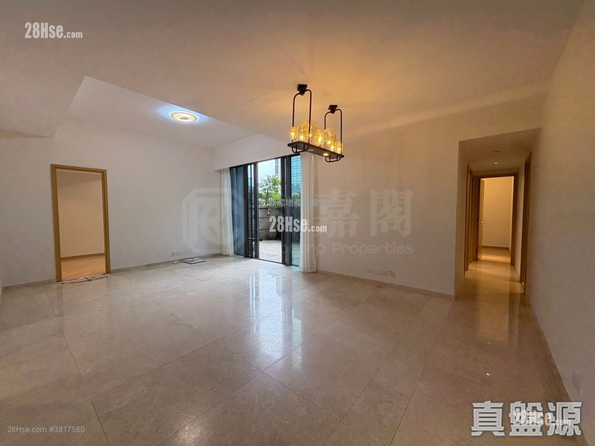 Riva Sell 4 Bedrooms 1,223 ft²