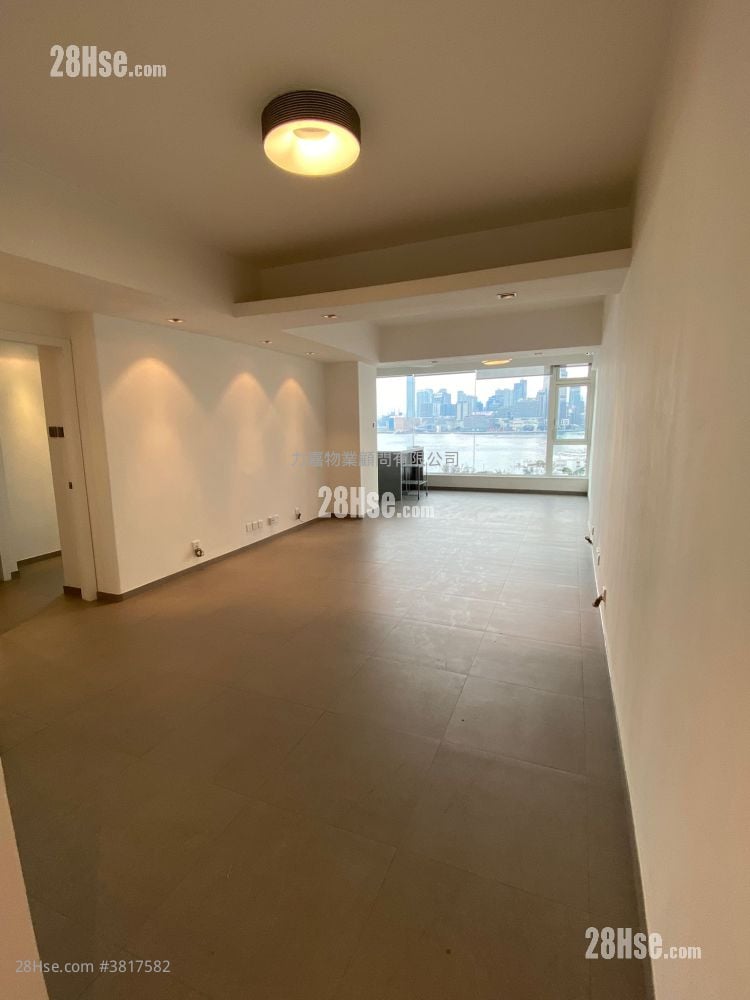 Hoi Deen Court Rental 2 Bedrooms , 2 Bathrooms 791 ft²