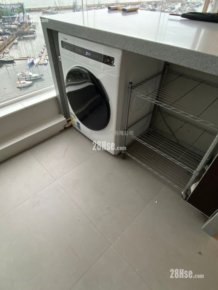 Hoi Deen Court Rental 2 Bedrooms , 2 Bathrooms 791 ft²