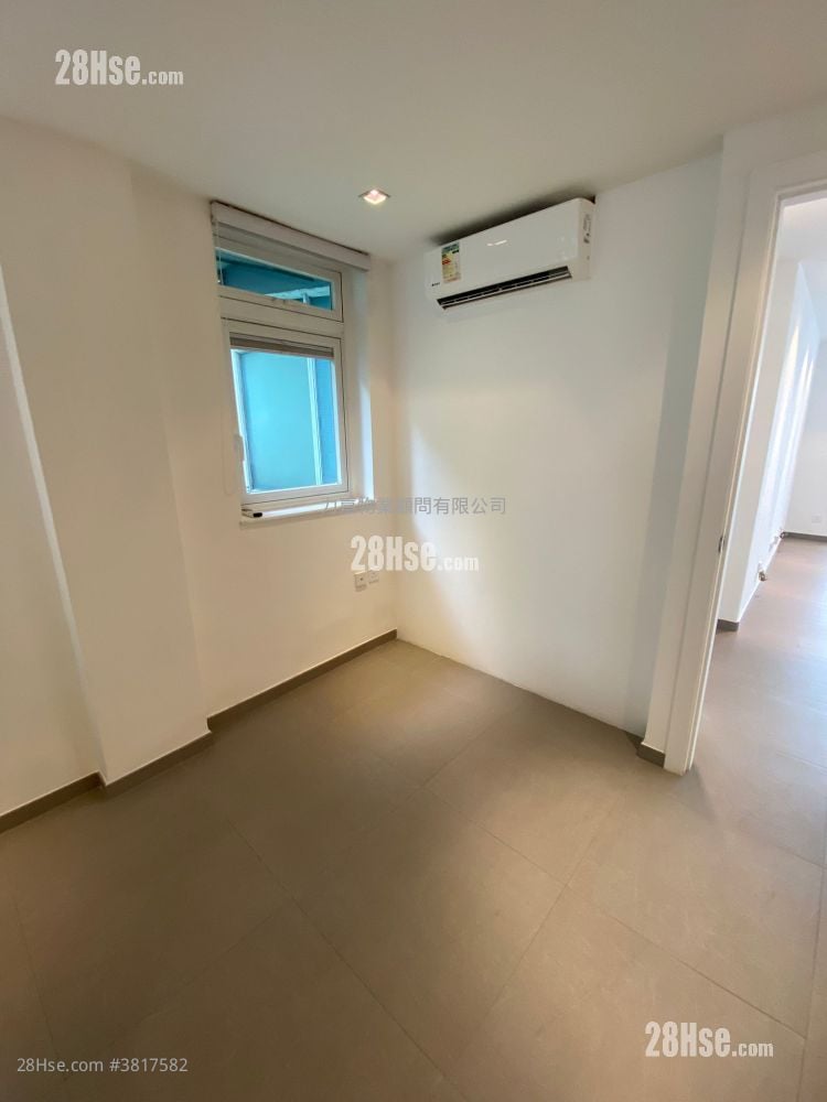 Hoi Deen Court Rental 2 Bedrooms , 2 Bathrooms 791 ft²