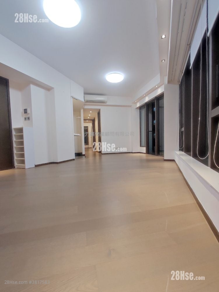 Regent Hill Rental 3 Bedrooms , 2 Bathrooms 877 ft²