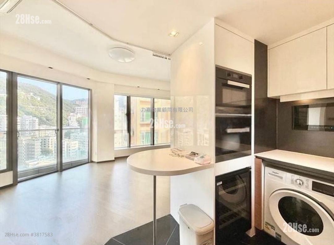 Regent Hill Rental 3 Bedrooms , 2 Bathrooms 877 ft²