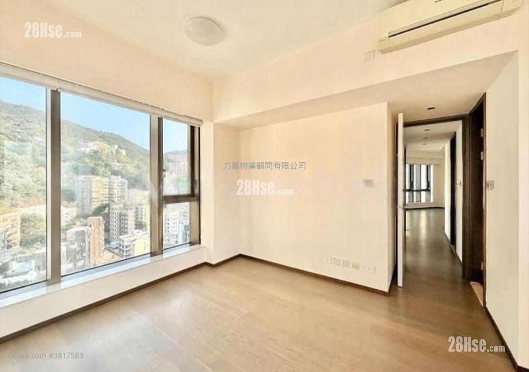 Regent Hill Rental 3 Bedrooms , 2 Bathrooms 877 ft²