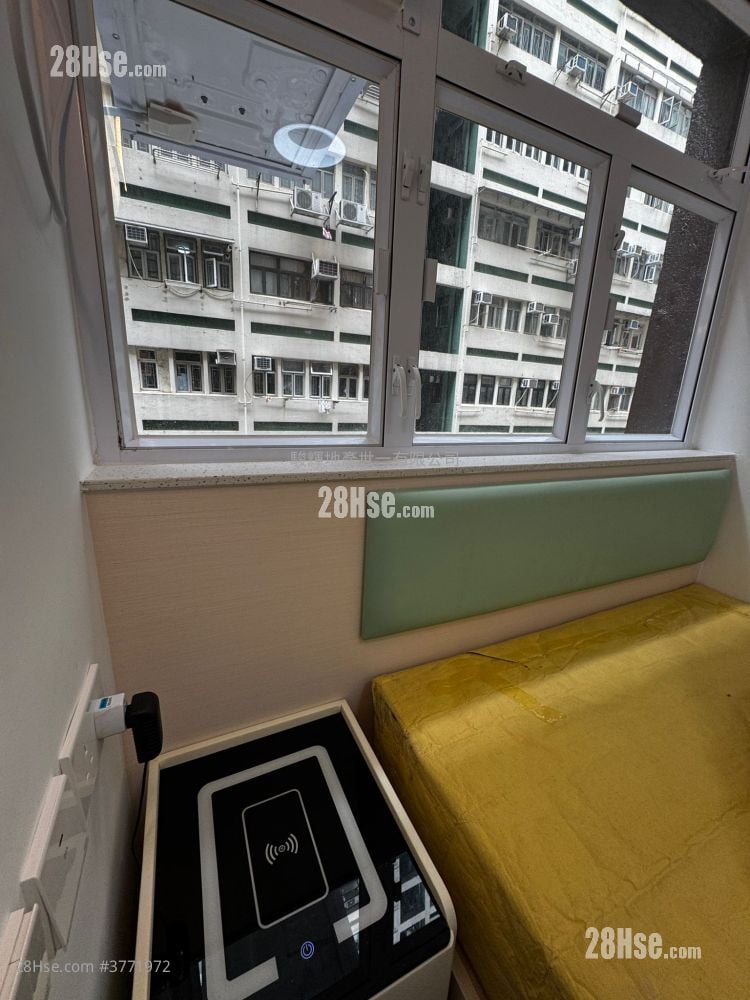 Man Ying Building Rental Studio , 1 Bathroom 160 ft²