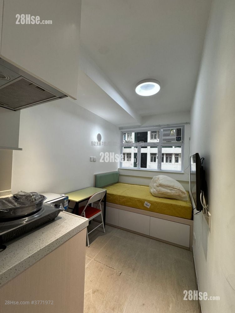Man Ying Building Rental Studio , 1 Bathroom 160 ft²