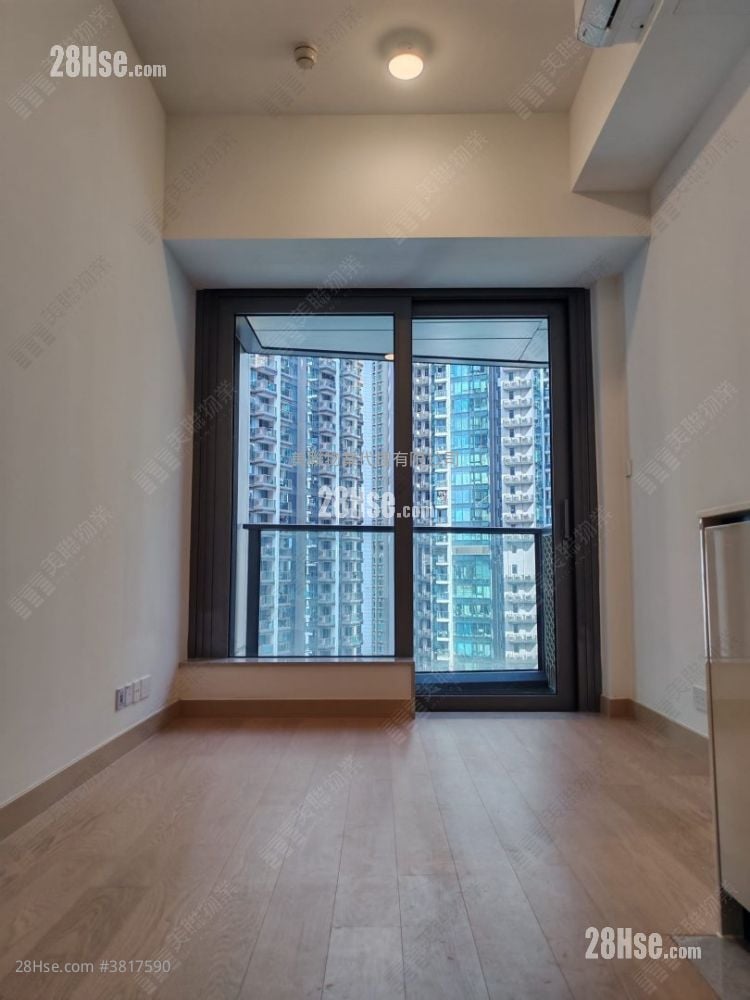 Seasons Place Rental 1 Bedroom 323 ft²