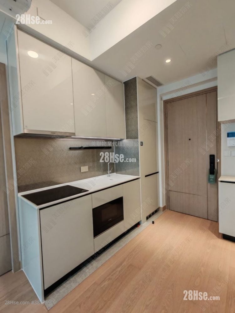 Seasons Place Rental 1 Bedroom 323 ft²