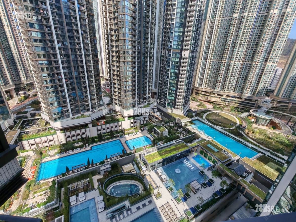 Seasons Place Rental 1 Bedroom 323 ft²