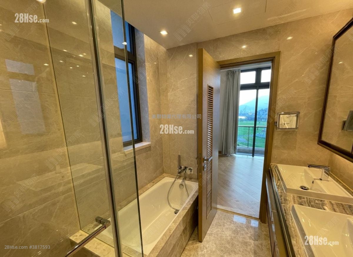 天晋 售盘 5+ 房 , 4 浴室 1,570 平方尺