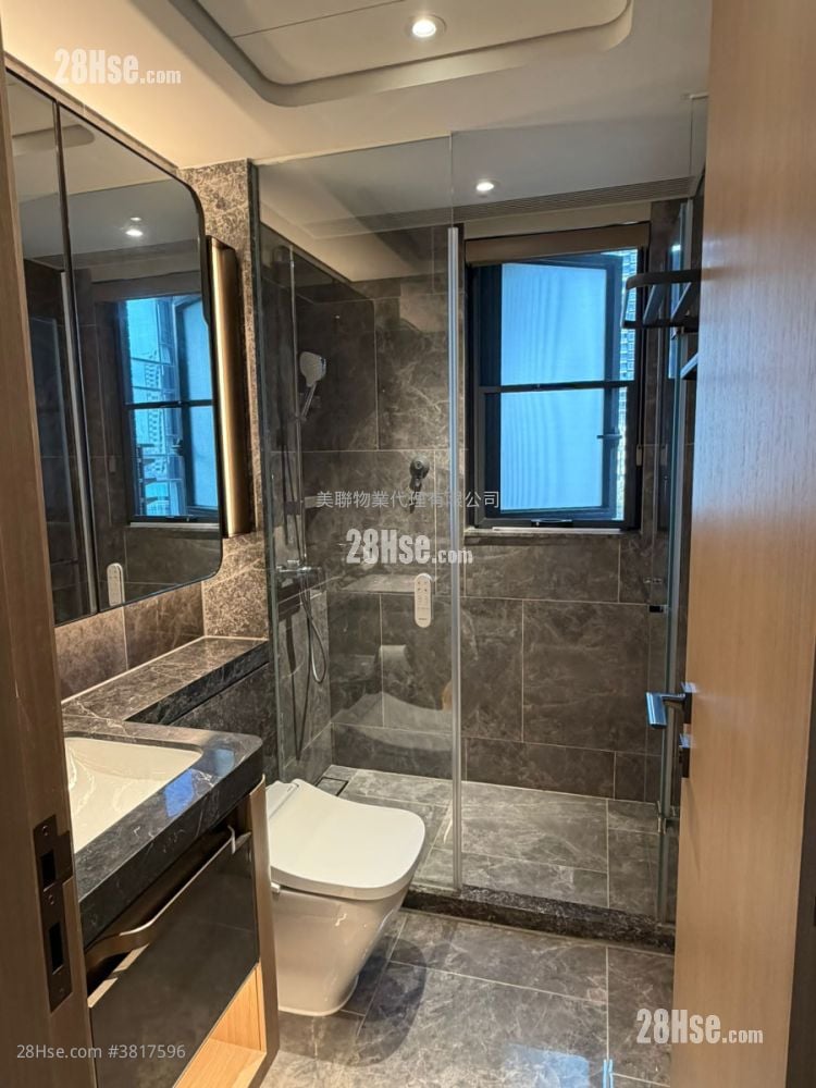 蔚蓝东岸 售盘 3 房 , 2 浴室 845 平方尺