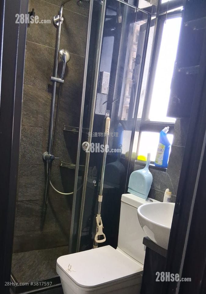 Kong Chian Tower Rental 2 Bedrooms , 1 Bathroom 279 ft²