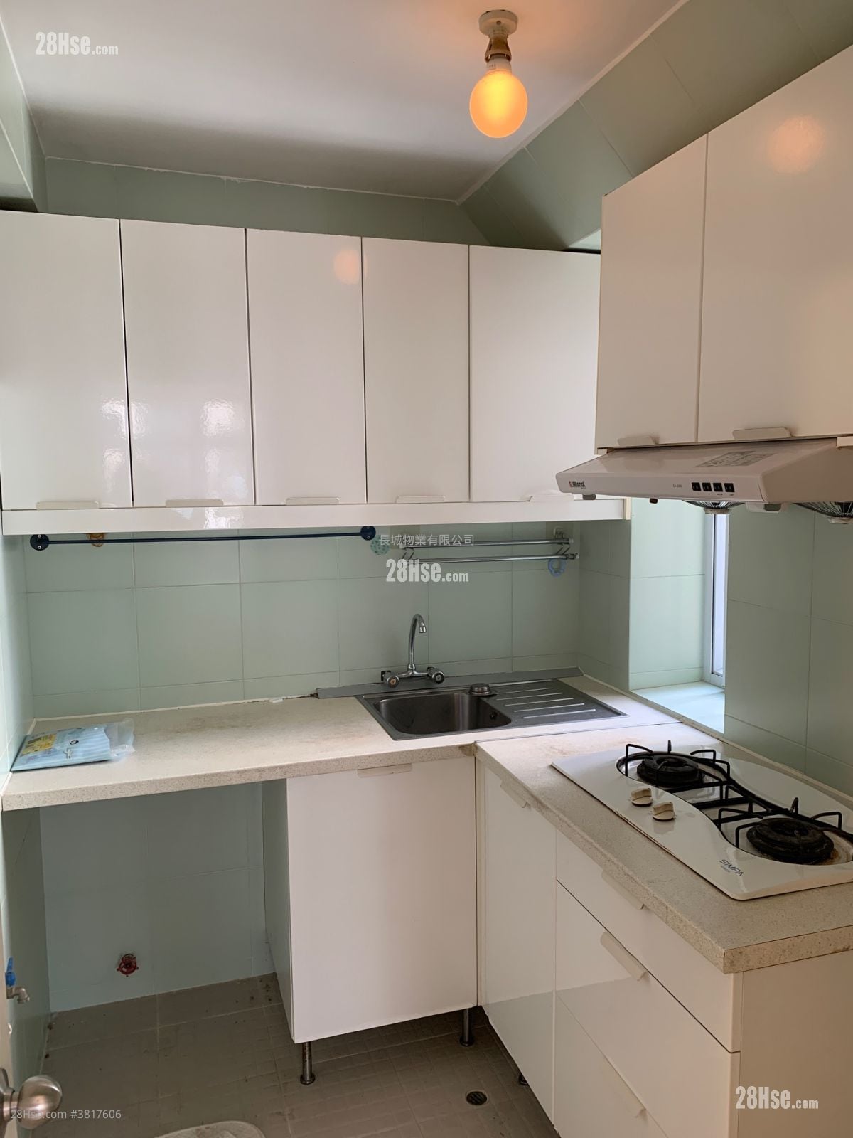 Nan Fung Sun Chuen Rental 3 Bedrooms , 2 Bathrooms 570 ft²