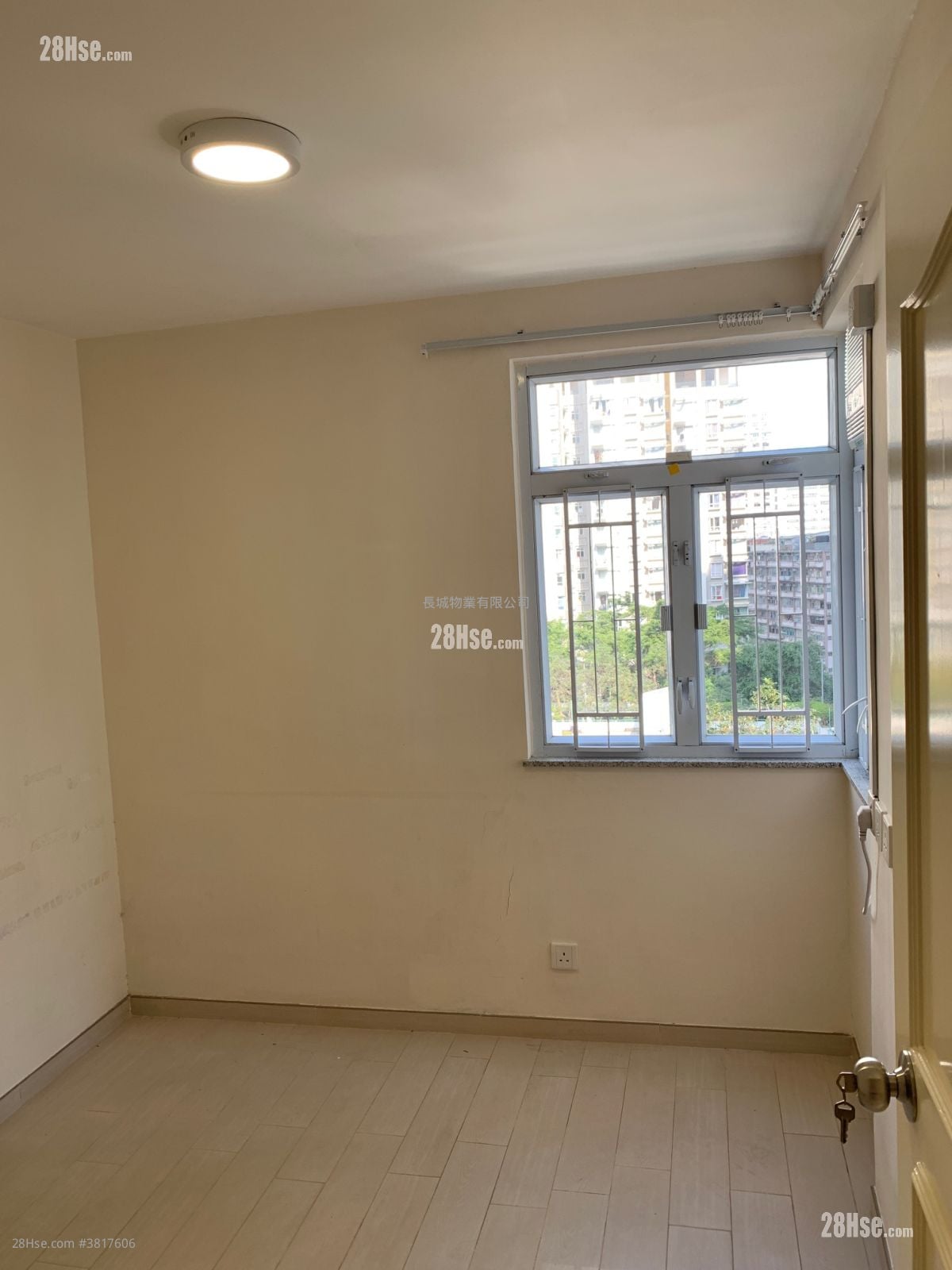 Nan Fung Sun Chuen Rental 3 Bedrooms , 2 Bathrooms 570 ft²