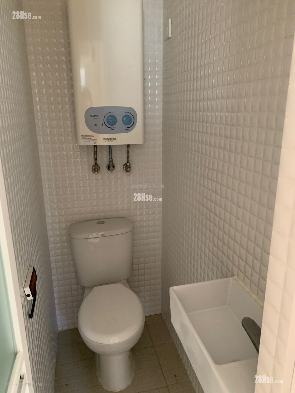 Nan Fung Sun Chuen Rental 3 Bedrooms , 2 Bathrooms 570 ft²