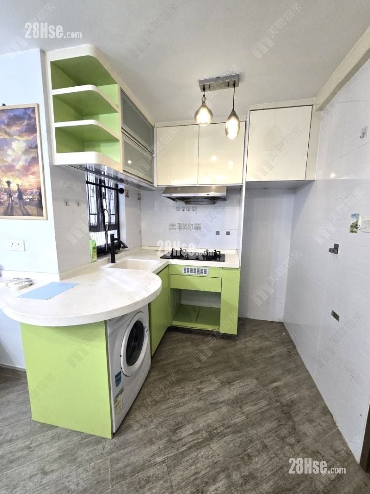 景峰花園 售盤 2 房 , 1 浴室 400 平方呎