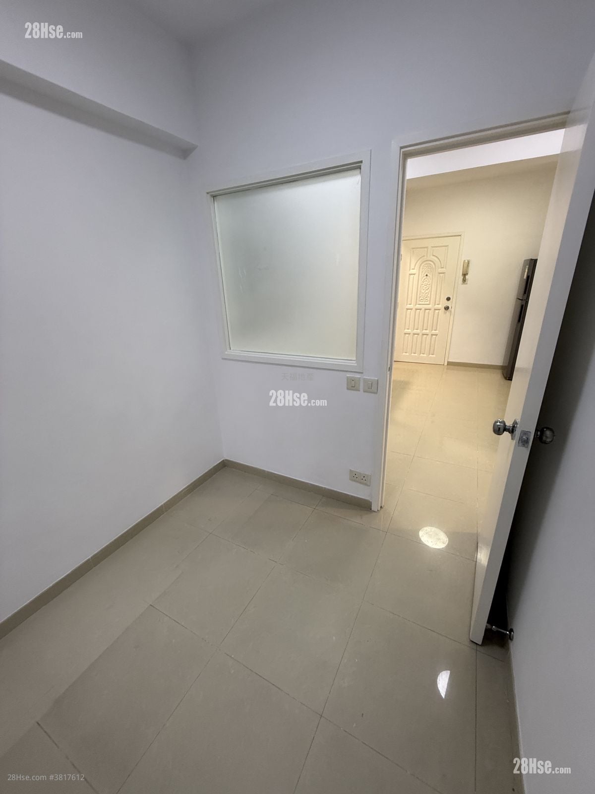 Hay Wah Building Rental 2 Bedrooms , 1 Bathroom 336 ft²