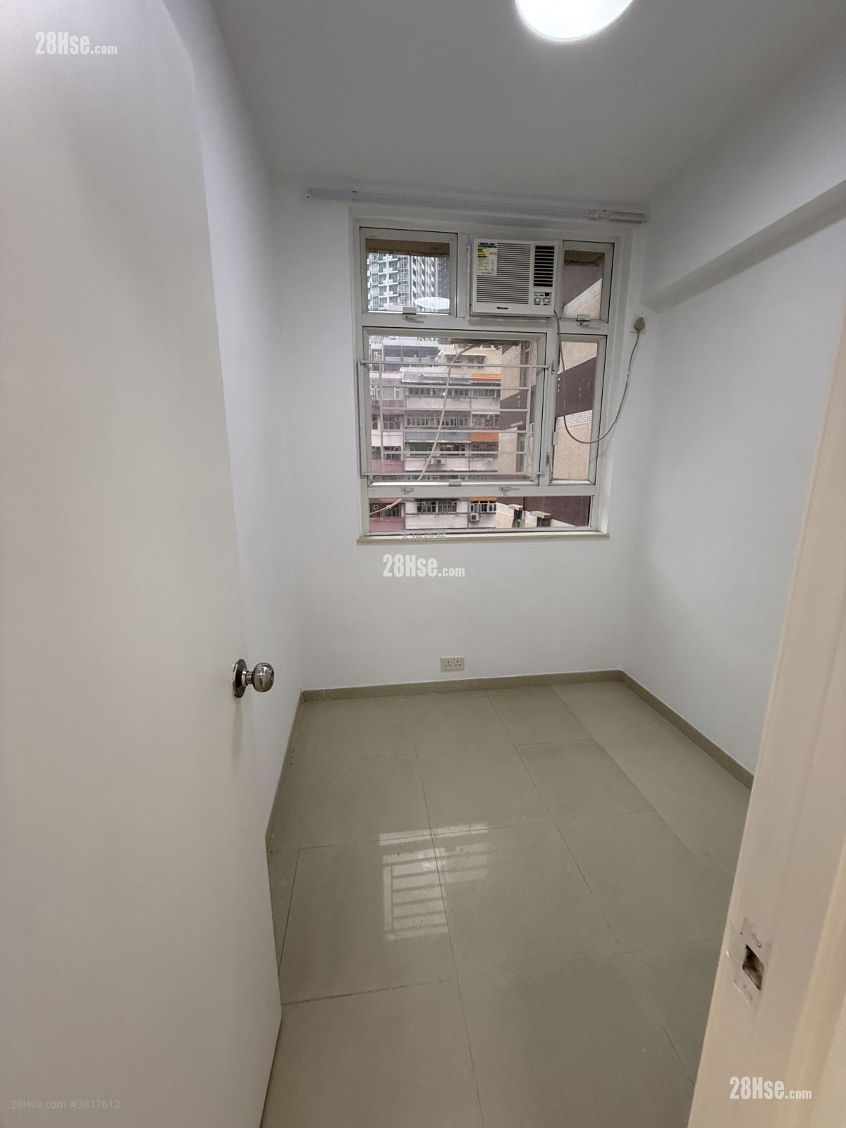 Hay Wah Building Rental 2 Bedrooms , 1 Bathroom 336 ft²