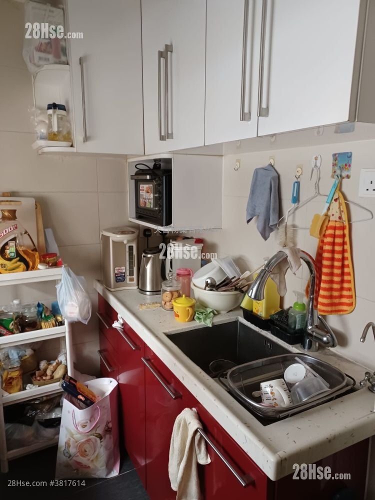 Coral Terrace Sell 4 Bedrooms , 1 Bathroom 647 ft²