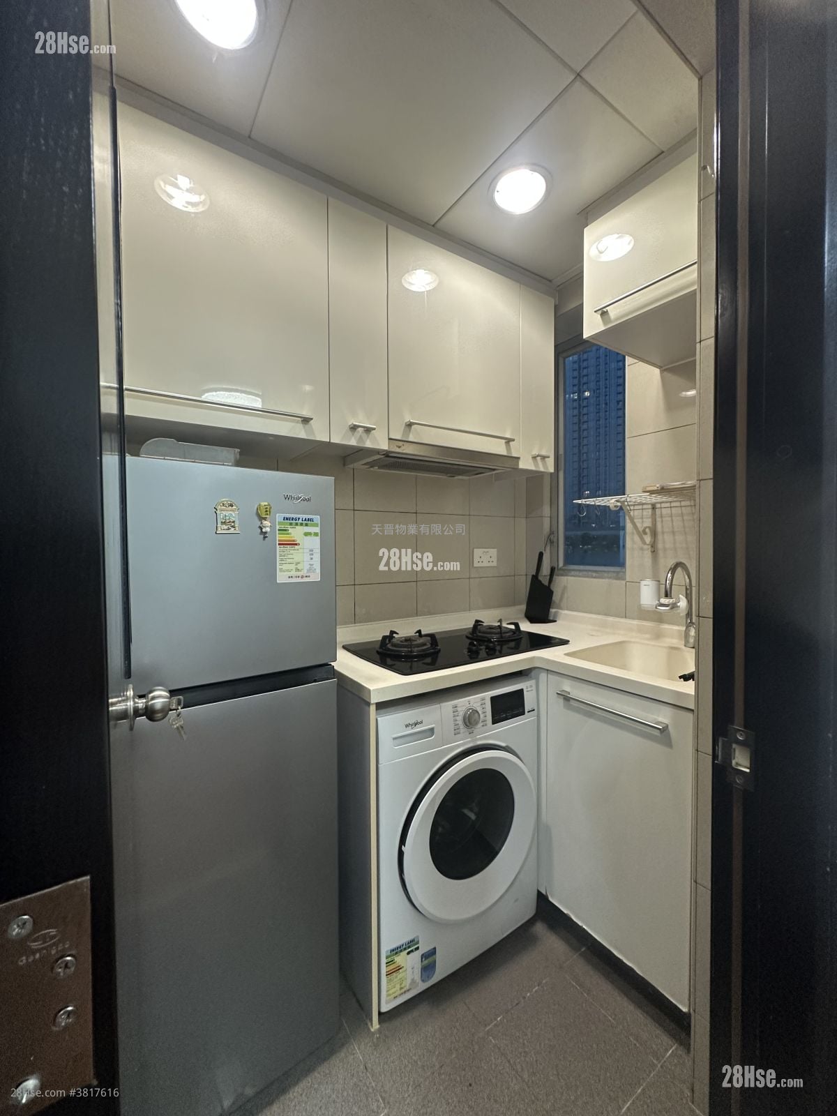 Kellet Court Sell 2 Bedrooms , 1 Bathroom 296 ft²