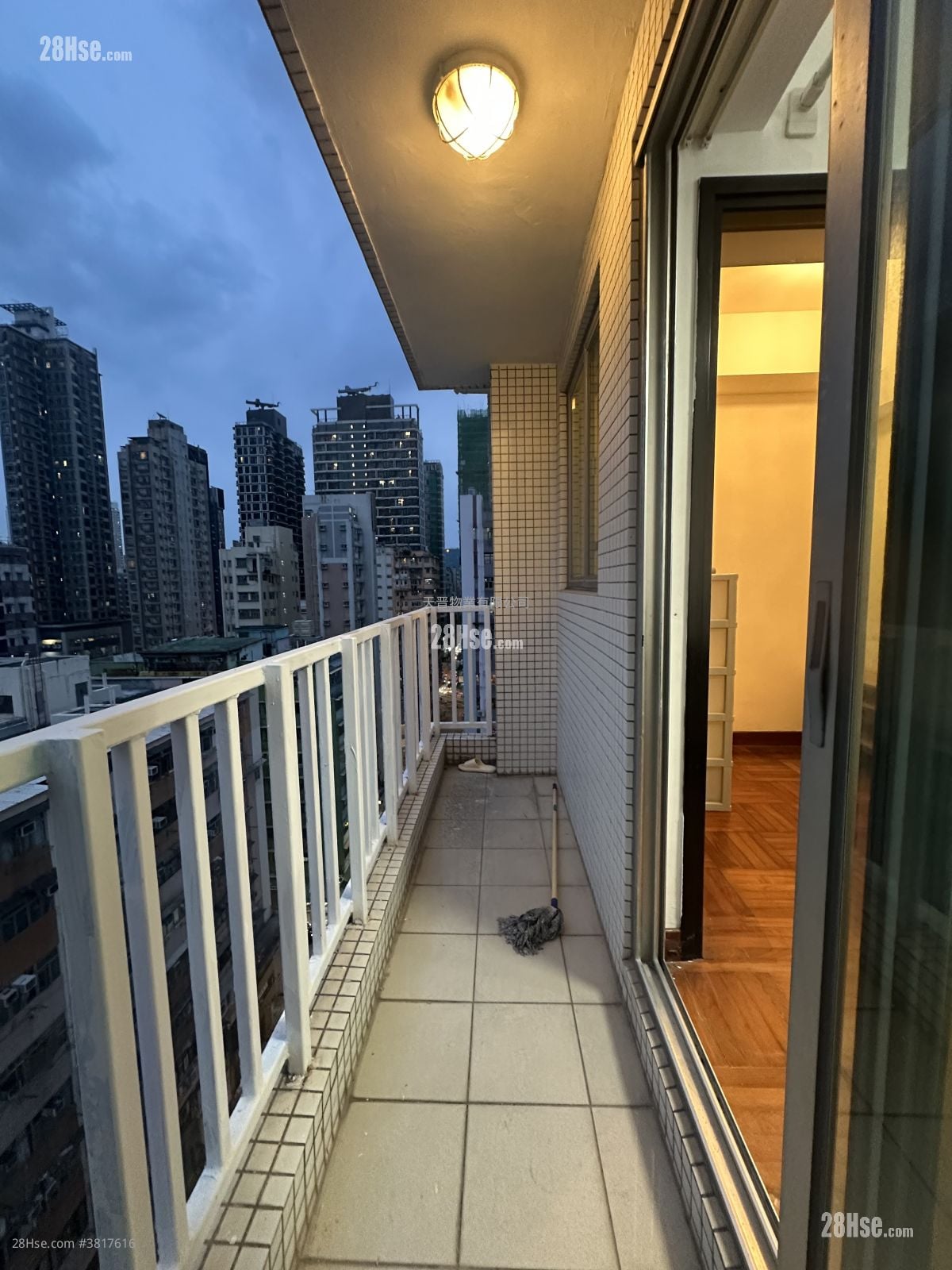 Kellet Court Sell 2 Bedrooms , 1 Bathroom 296 ft²