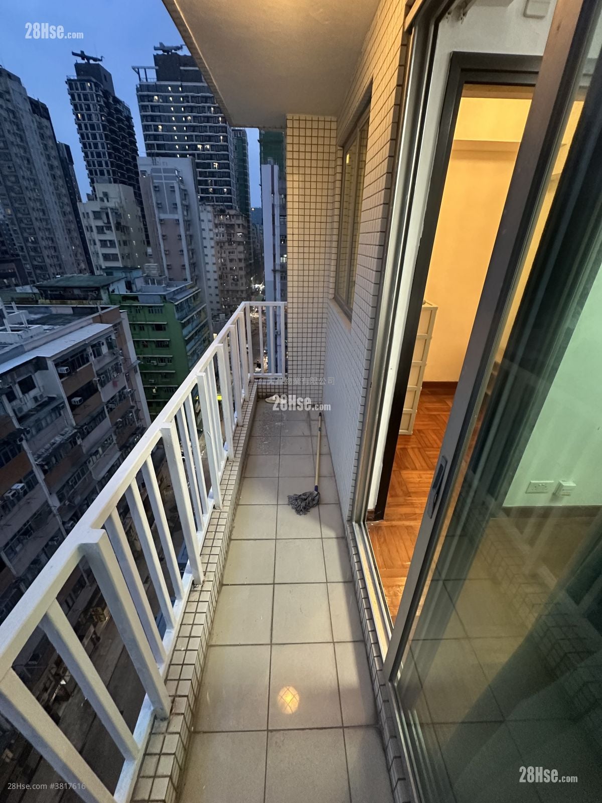 Kellet Court Sell 2 Bedrooms , 1 Bathroom 296 ft²