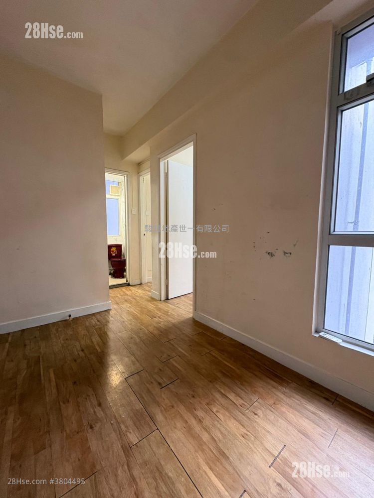 Po Tin Building Rental 2 Bedrooms , 1 Bathroom 262 ft²