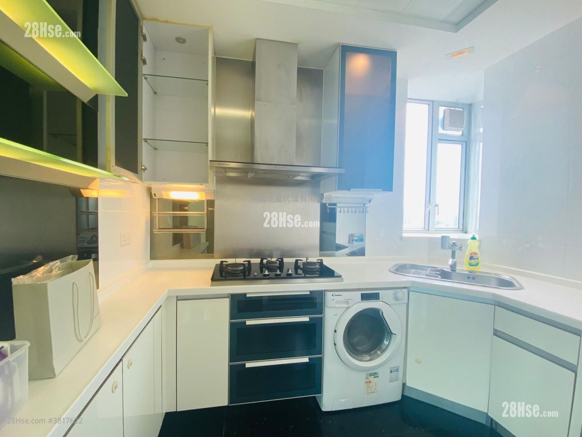 Casa 880 售盘 4 房 , 2 浴室 1,008 平方尺