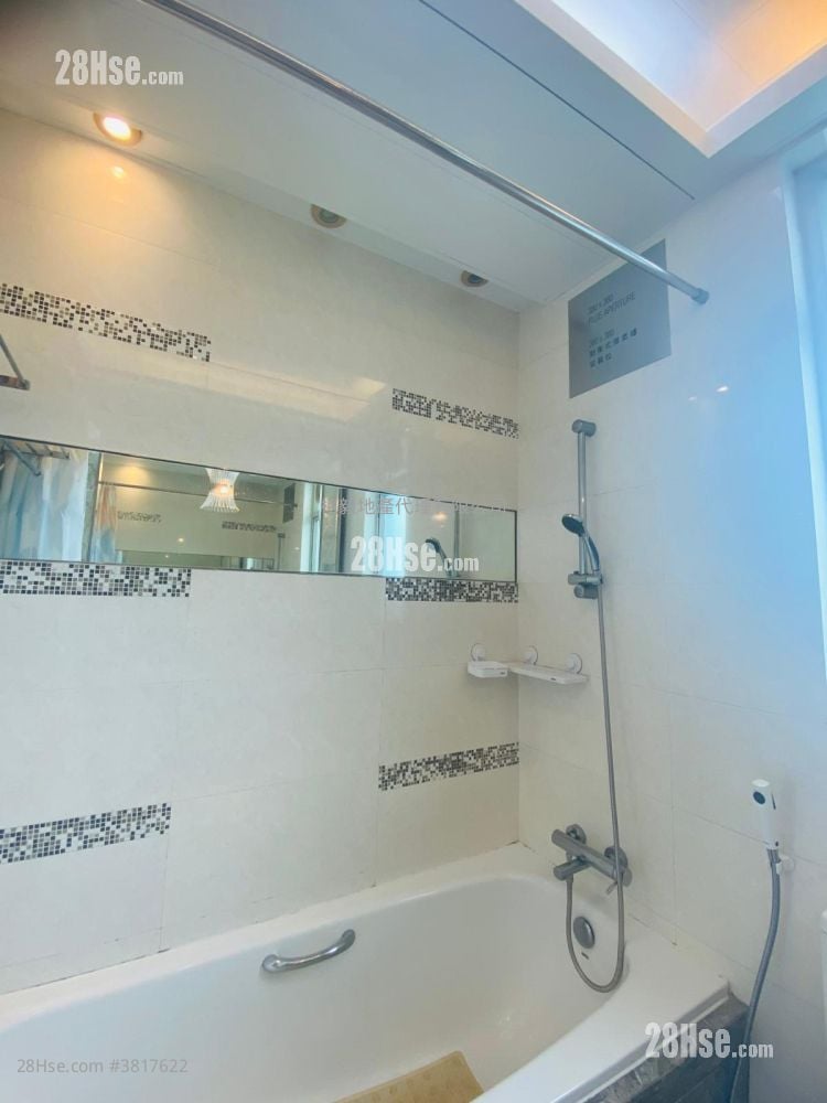 Casa 880 售盘 4 房 , 2 浴室 1,008 平方尺